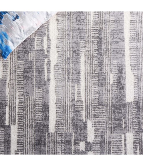 Safavieh Whisper Grey / Light Grey WHS816 6 ft. 7 in. X 6 ft. 7 in. Round Rug