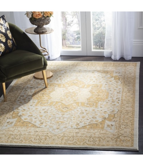 Safavieh Austin AUS1590 Light Grey / Gold 2'-6" X 4' Accent Area Rug