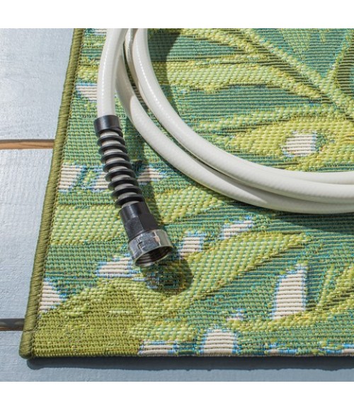 Safavieh Barbados BAR516 Green / Pink 5'-3" X 7'-6" Rectangle Area Rug