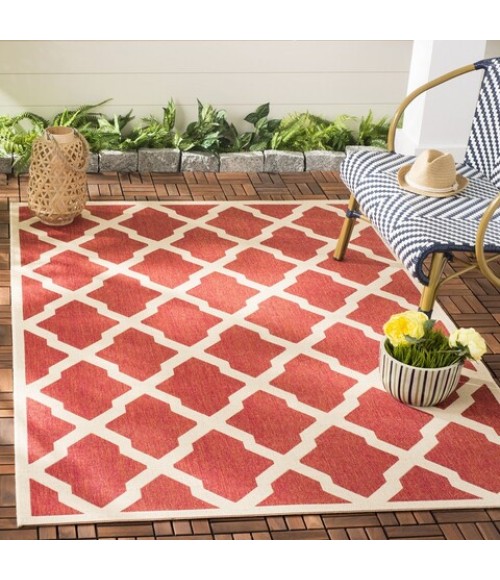 Safavieh Beach House BHS122 Red / Creme 5'-3" X 7'-6" Rectangle Area Rug