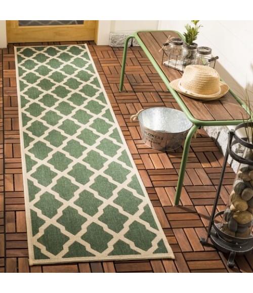 Safavieh Beach House BHS122 Green / Creme 2'-2" X 8' Runner Area Rug