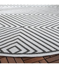 Safavieh Beach House BHS123 Light Grey / Charcoal 3' X 5' Rectangle Area Rug