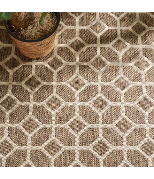 Safavieh Beach House BHS127 Beige / Cream 2'-2" X 8' Runner Area Rug