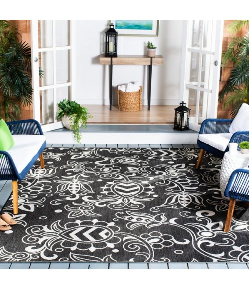Safavieh Beach House BHS246 Black / Light Grey 6'-7" X 6'-7" Square Area Rug
