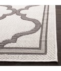 Safavieh Bermuda BMU810 Ivory / Grey 6'-7" X 6'-7" Round Area Rug