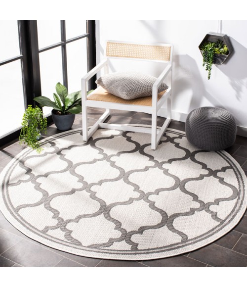 Safavieh Bermuda BMU810 Ivory / Grey 6'-7" X 6'-7" Round Area Rug