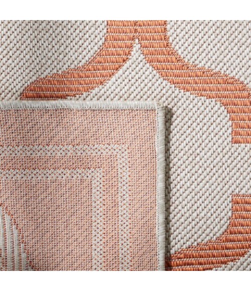 Safavieh Bermuda BMU810 Ivory / Rust 6'-7" X 9'-2" Rectangle Area Rug
