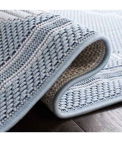 Safavieh Bermuda BMU810 Light Blue / Ivory 6'-7" X 6'-7" Round Area Rug