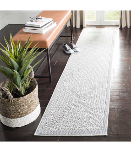 Safavieh Bermuda BMU811 Light Blue / Ivory 2' X 10' Runner Area Rug