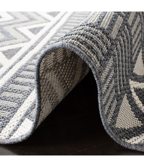 Safavieh Bermuda BMU818 Navy / Creme 2' X 8' Runner Area Rug