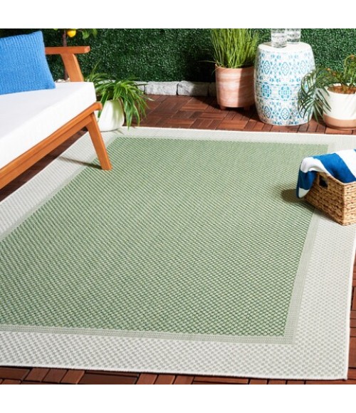 Safavieh Bermuda BMU886 Green / Ivory 4' X 6' Rectangle Area Rug