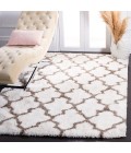 Safavieh Barcelona Shag BSG319 Ivory / Silver 5' X 8' Rectangle Area Rug
