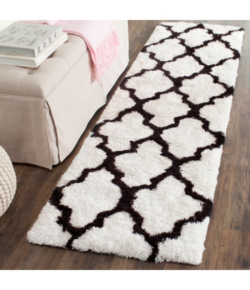 Safavieh Barcelona Shag BSG319 Ivory / Black 2'-3" X 8' Runner Area Rug