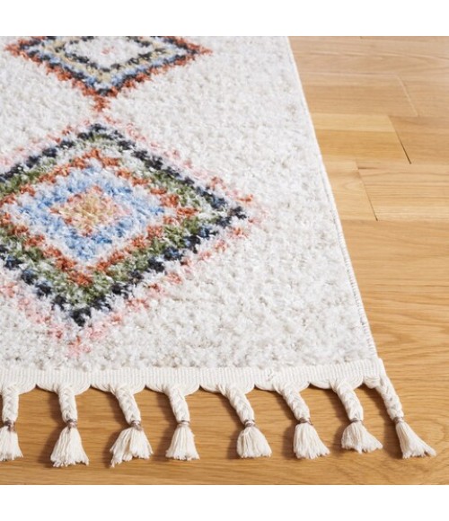 Safavieh Chapel Ivory / Black CHP402 2 ft. 2 in. X 8 ft. Runner Rug