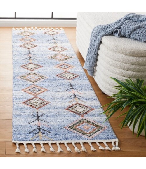 Safavieh Chapel Blue / Beige CHP402 2 ft. 2 in. X 8 ft. Runner Rug