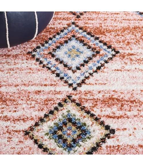 Safavieh Chapel Pink / Turquoise CHP402 2 ft. 2 in. X 8 ft. Runner Rug
