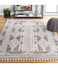Safavieh Chapel Black / Ivory CHP404 5 ft. 3 in. X 7 ft. 6 in. Rectangle Rug
