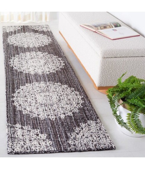 Safavieh Ebony Brown / Ivory EBN106 2 ft. 3 in. X 9 ft. Runner Rug