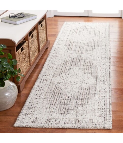 Safavieh Ebony Brown / Ivory EBN113 2 ft. 3 in. X 9 ft. Runner Rug