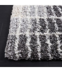 Safavieh Fontana Shag  Ivory / Grey FNT823 5 ft. 3 in. X 7 ft. 6 in. Rectangle Rug