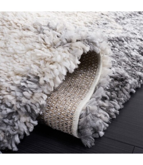 Safavieh Fontana Shag  Ivory / Grey FNT831 6 ft. 7 in. X 6 ft. 7 in. Square Rug