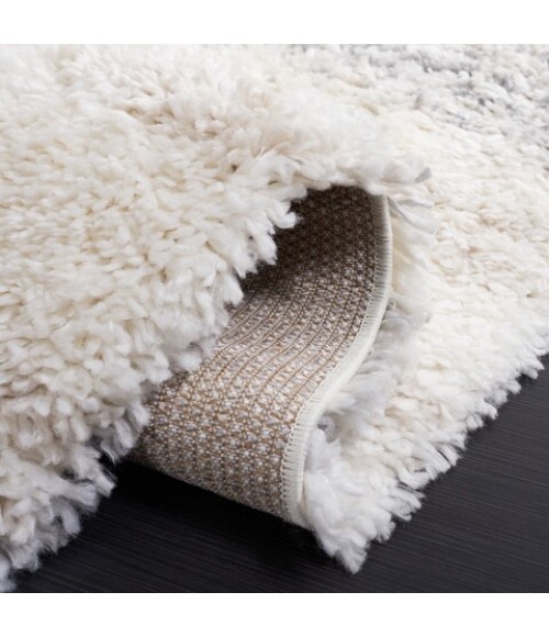 Safavieh Fontana Shag  Ivory / Grey FNT832 4 ft. X 6 ft. Rectangle Rug