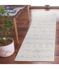 Safavieh Hanna Ivory / Light Grey HAN100 2 ft. X 8 ft. Runner Rug