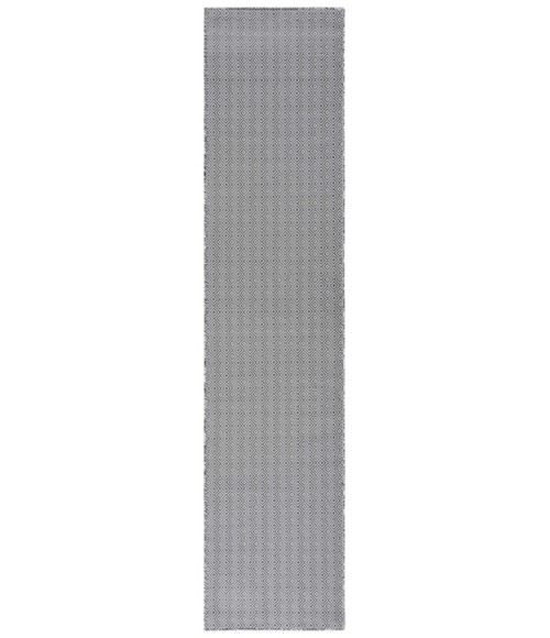 Safavieh Hampton Grey / Black HTN230 2 ft. X 9 ft. Runner Rug