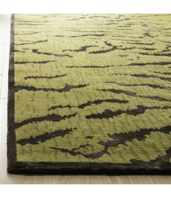 Safavieh Jamie Drake Jade / Coffee JDK351 6 ft. X 9 ft. Rectangle Rug