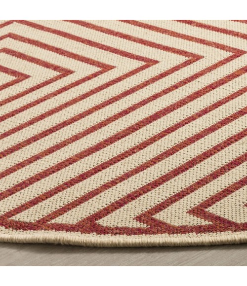Safavieh Linden  Red / Creme LND123 6 ft. 7 in. X 6 ft. 7 in. Round Rug