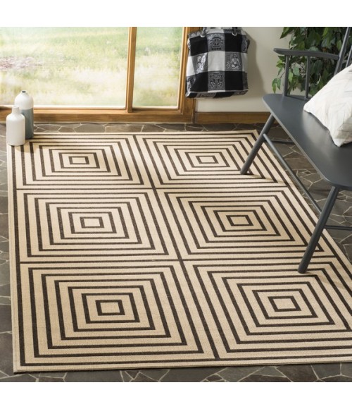 Safavieh Linden  Creme / Brown LND123 5 ft. 3 in. X 7 ft. 6 in. Rectangle Rug