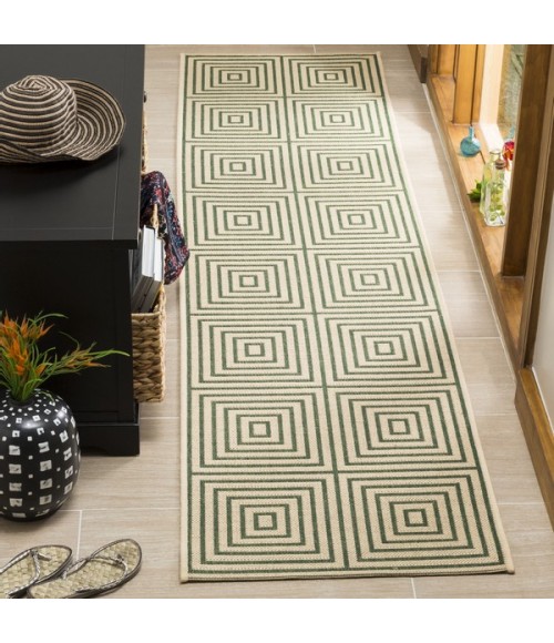 Safavieh Linden  Cream / Green LND123 2 ft. 2 in. X 8 ft. Runner Rug