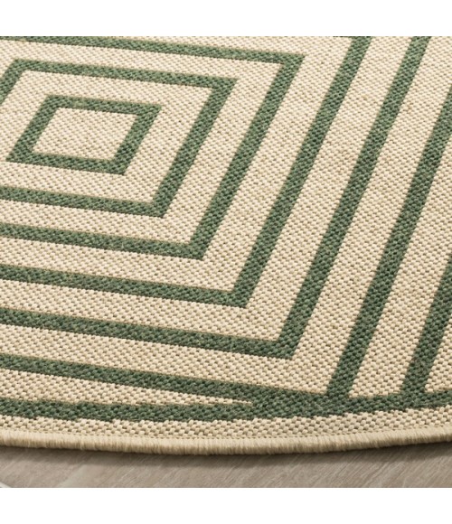 Safavieh Linden  Cream / Green LND123 6 ft. 7 in. X 6 ft. 7 in. Round Rug