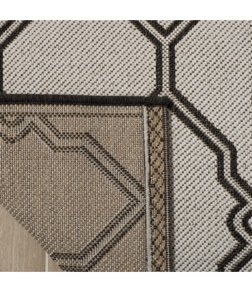 Safavieh Linden  Light Grey / Charcoal LND124 2 ft. 2 in. X 8 ft. Runner Rug