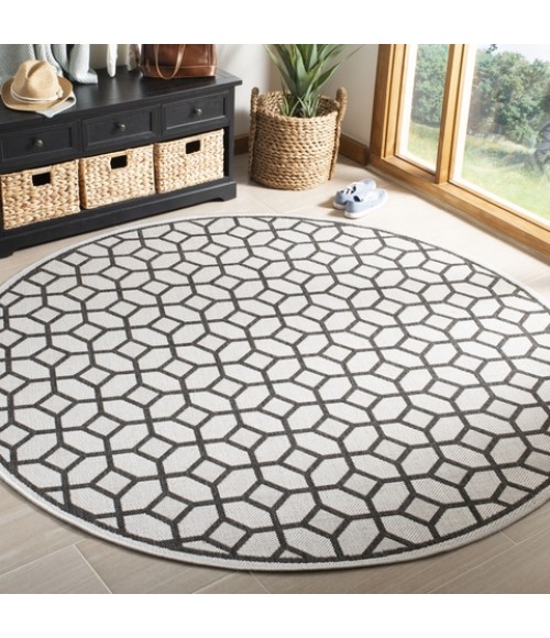 Safavieh Linden  Light Grey / Charcoal LND127 6 ft. 7 in. X 6 ft. 7 in. Round Rug