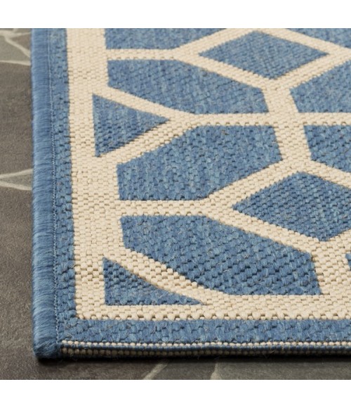 Safavieh Linden  Blue / Creme LND127 2 ft. 2 in. X 8 ft. Runner Rug