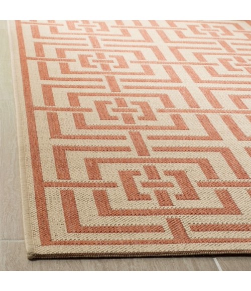 Safavieh Linden  Cream / Rust LND128 5 ft. 3 in. X 7 ft. 6 in. Rectangle Rug