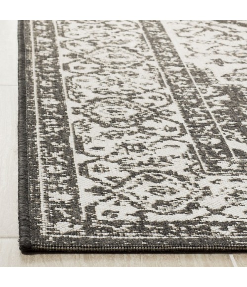 Safavieh Linden  Light Grey / Charcoal LND137 2 ft. 2 in. X 10 ft. Runner Rug