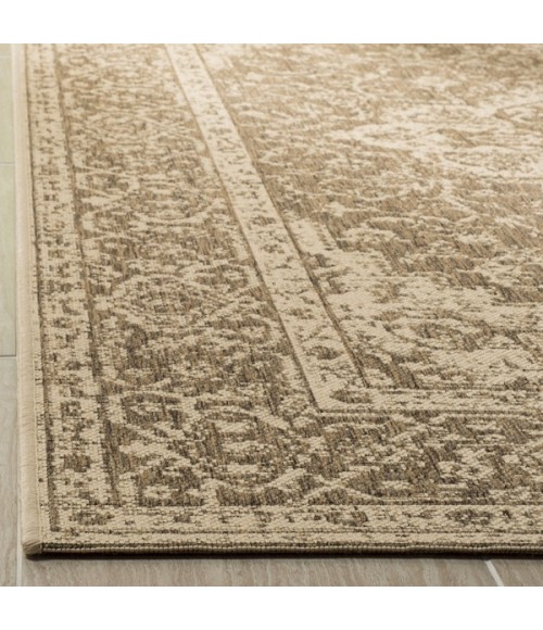 Safavieh Linden  Beige / Cream LND137 2 ft. 2 in. X 10 ft. Runner Rug