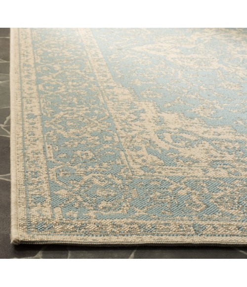 Safavieh Linden  Aqua / Cream LND137 2 ft. 2 in. X 8 ft. Runner Rug