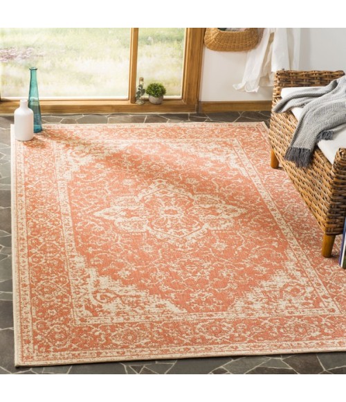 Safavieh Linden  Rust / Creme LND137 6 ft. 7 in. X 6 ft. 7 in. Square Rug