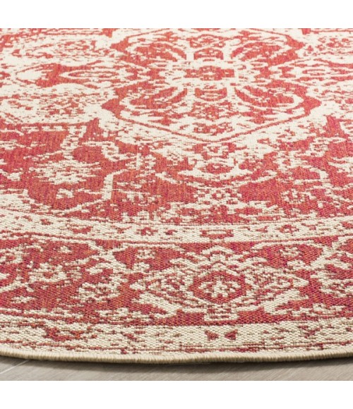 Safavieh Linden  Red / Creme LND137 8 ft. X 8 ft. Round Rug