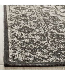Safavieh Linden  Light Grey / Charcoal LND139 6 ft. 7 in. X 6 ft. 7 in. Square Rug