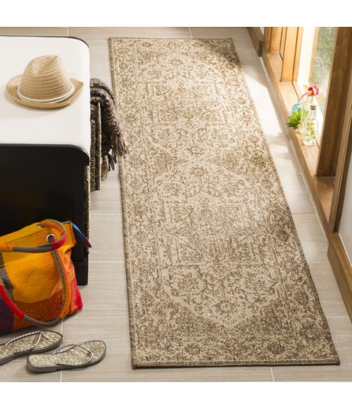 Safavieh Linden  Cream / Beige LND139 2 ft. 2 in. X 10 ft. Runner Rug