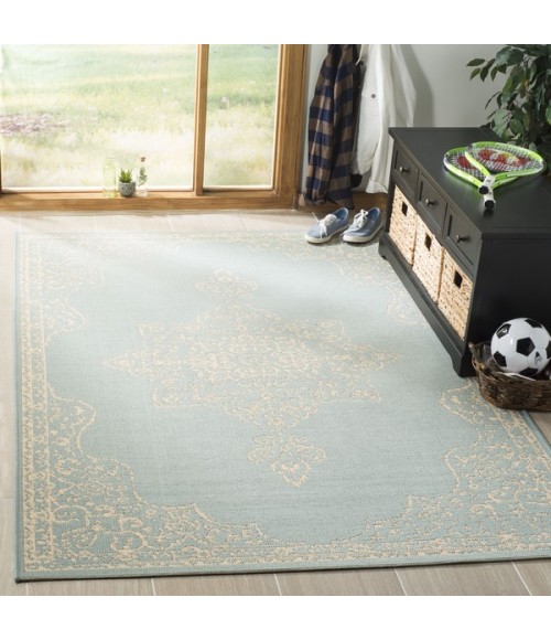 Safavieh Linden  Cream / Aqua LND180 5 ft. 3 in. X 7 ft. 6 in. Rectangle Rug