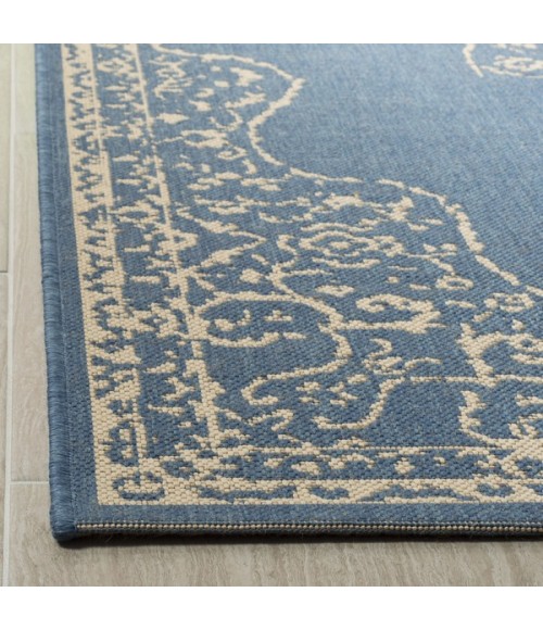 Safavieh Linden  Cream / Blue LND180 5 ft. 3 in. X 7 ft. 6 in. Rectangle Rug
