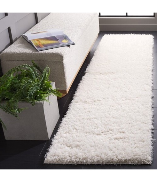 Safavieh Lindsay Shag Ivory LNS560 5 ft. 3 in. X 7 ft. 6 in. Rectangle Rug