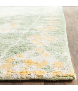 Safavieh Moroccan Green / Multi MOR553 8 ft. X 10 ft. Rectangle Rug