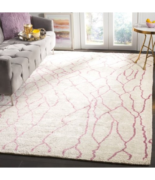 Safavieh Moroccan Ivory / Pink Rug MOR555 9 ft. X 12 ft. Rectangle - Rugs Town Safavieh Moroccan Ivory / Pink MOR555 9 ft. X 12 ft. Rectangle Rug