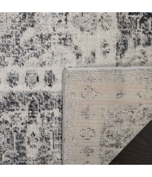 Safavieh Montage Grey / Ivory MTG308 2 ft. 3 in. X 8 ft. Runner Rug